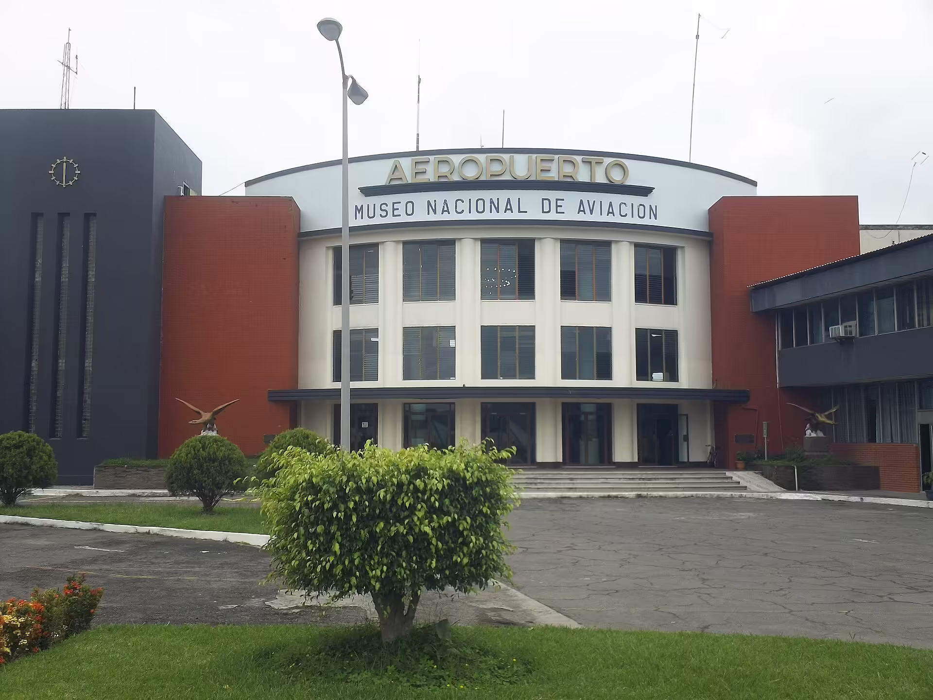 Ilopango International Airport (ILS)