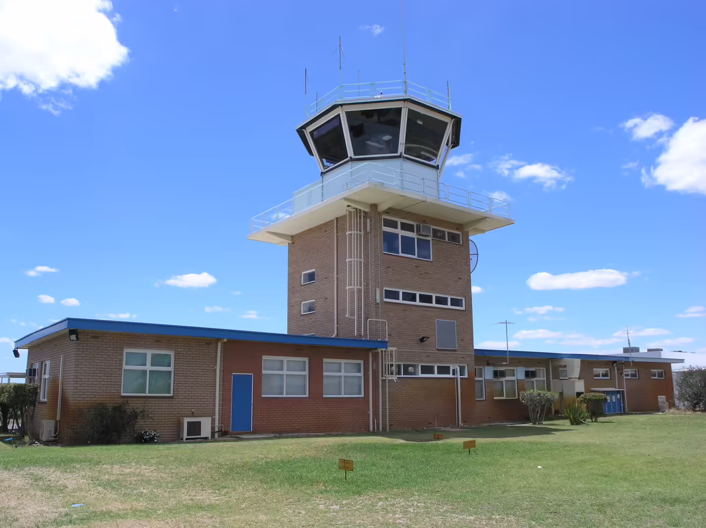 Perth Jandakot Airport (JAD)