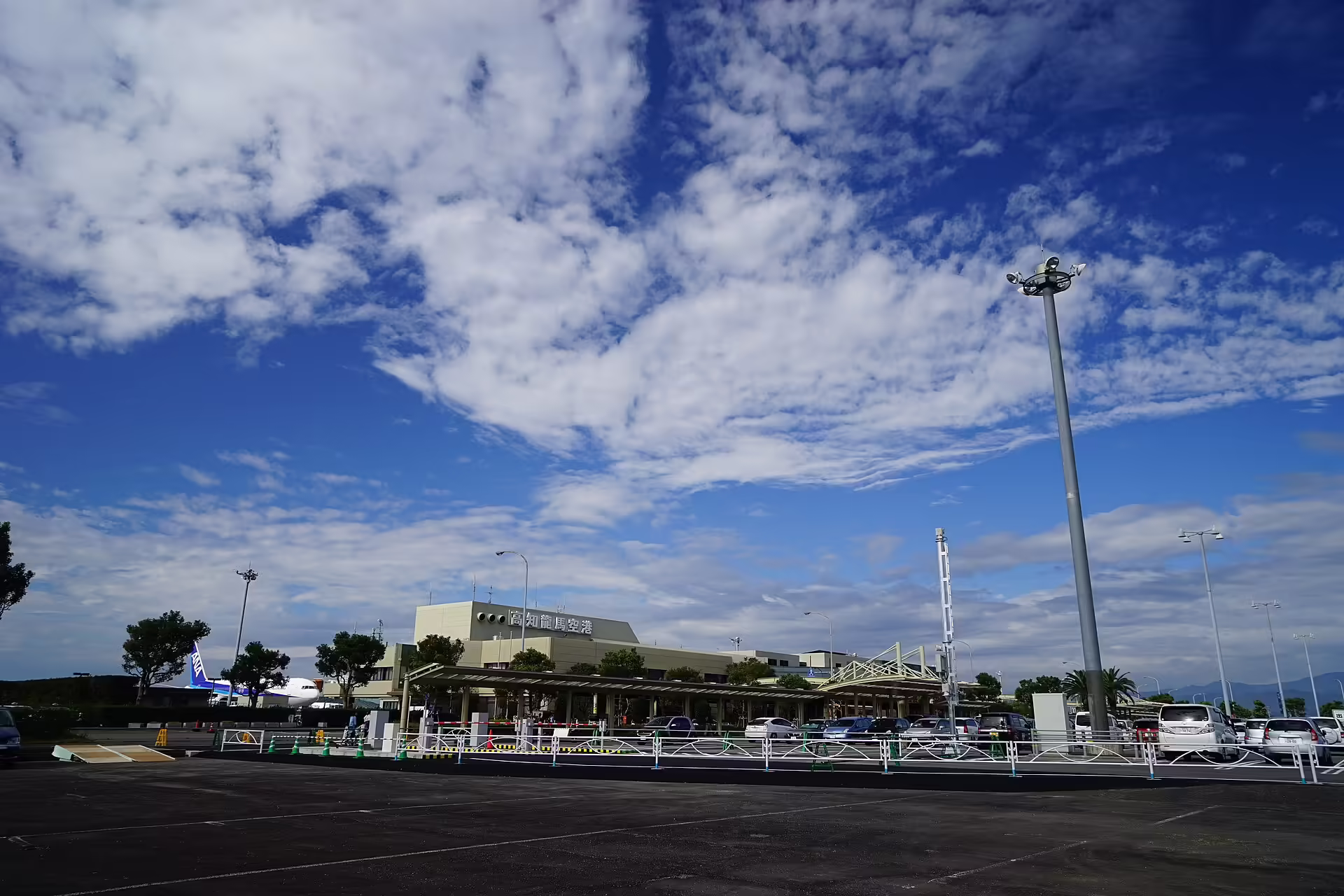 Kochi Ryoma Airport (KCZ)