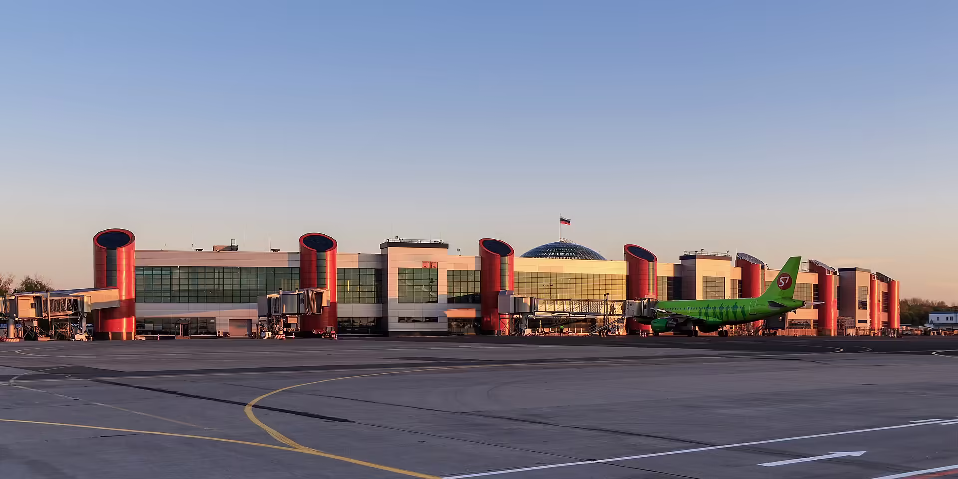 Khrabrovo Airport (KGD)