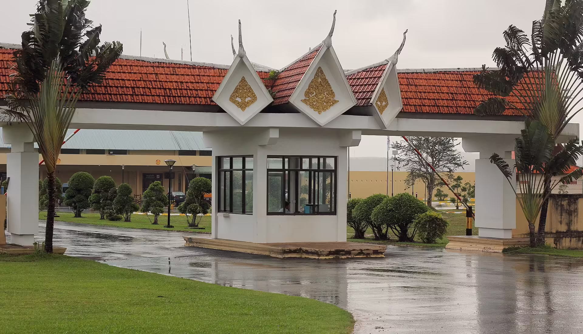Sihanouk International Airport (KOS)