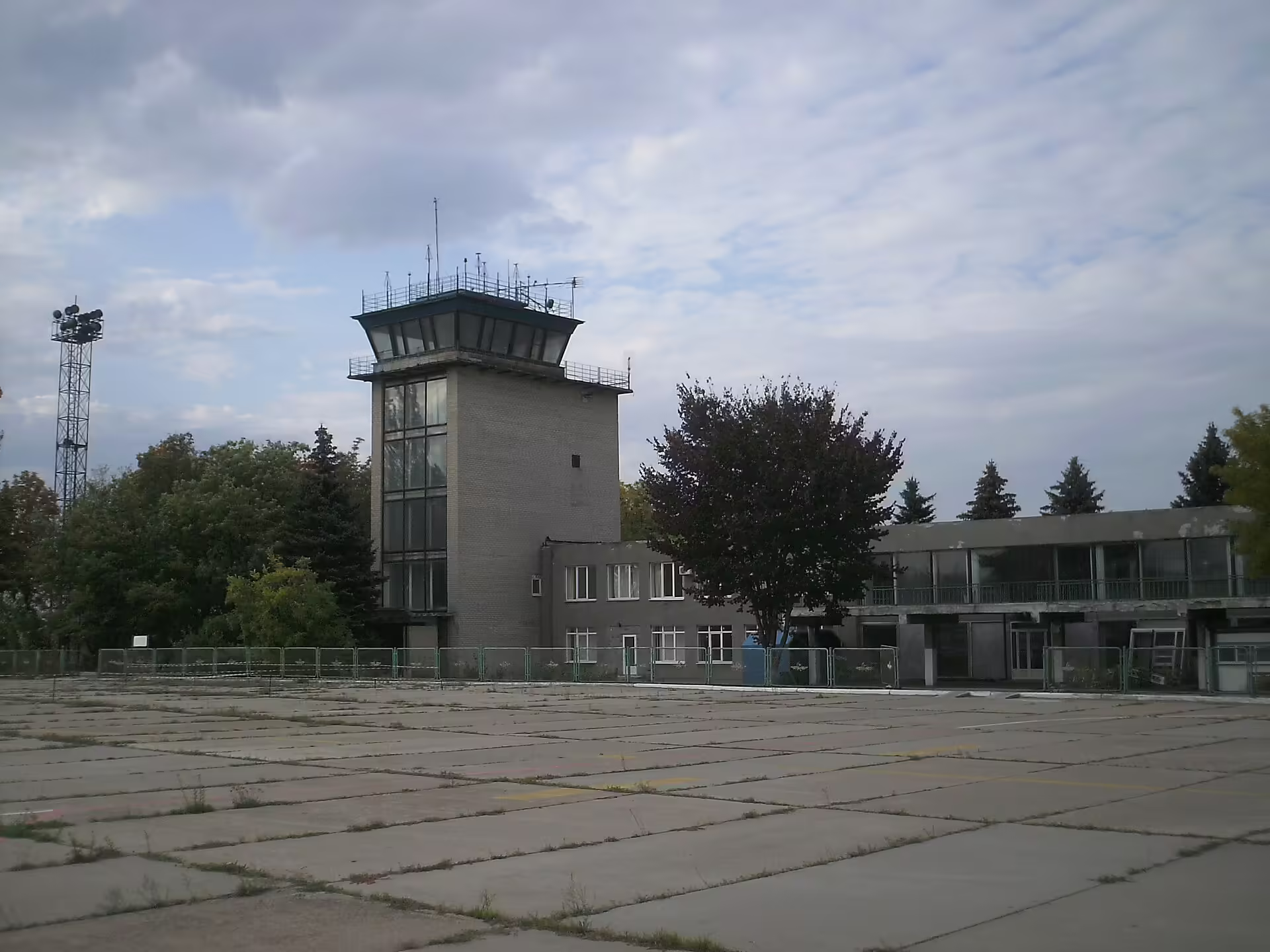 Kramatorsk Airport (KRQ)