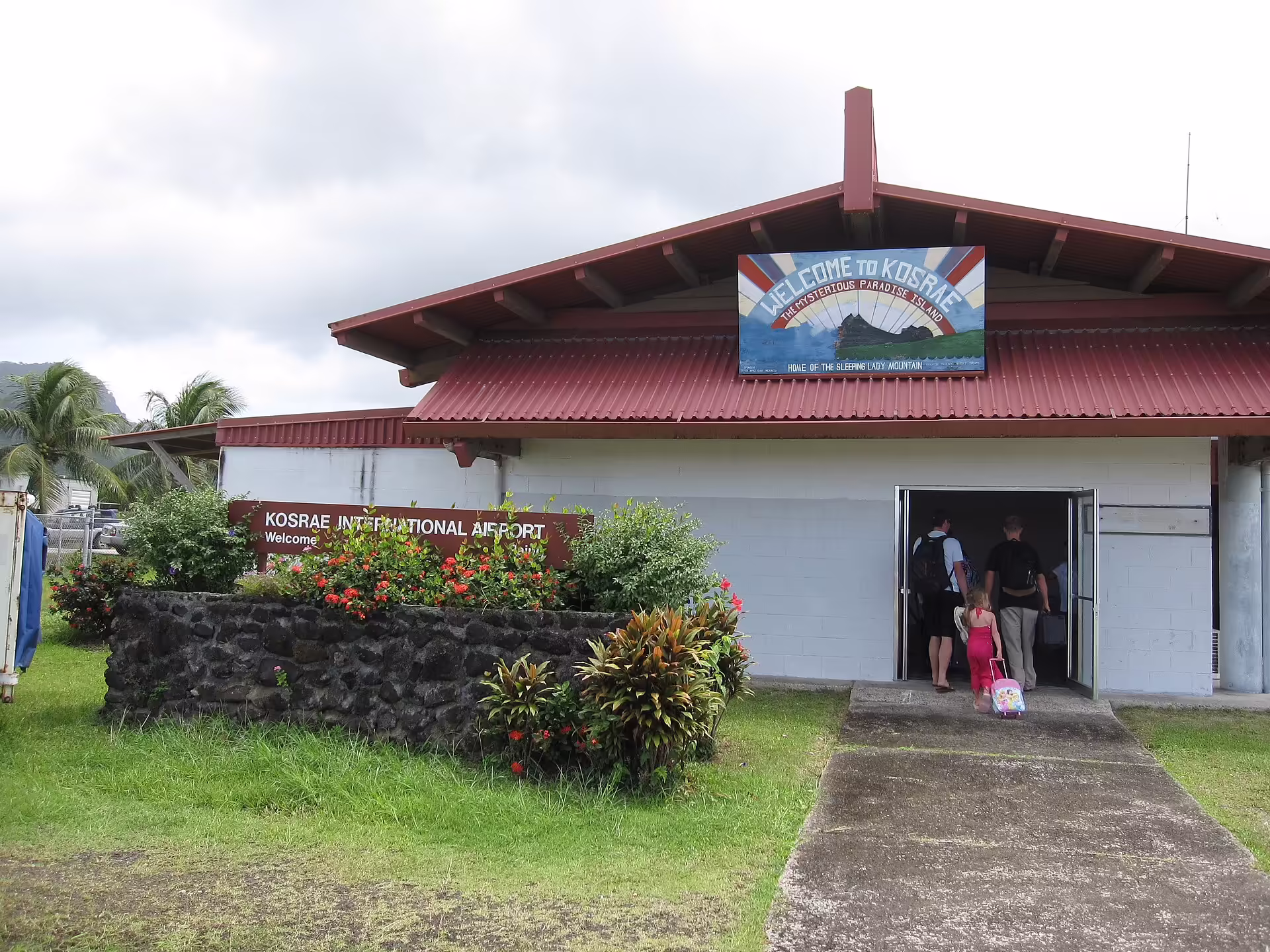 Kosrae International Airport (KSA)