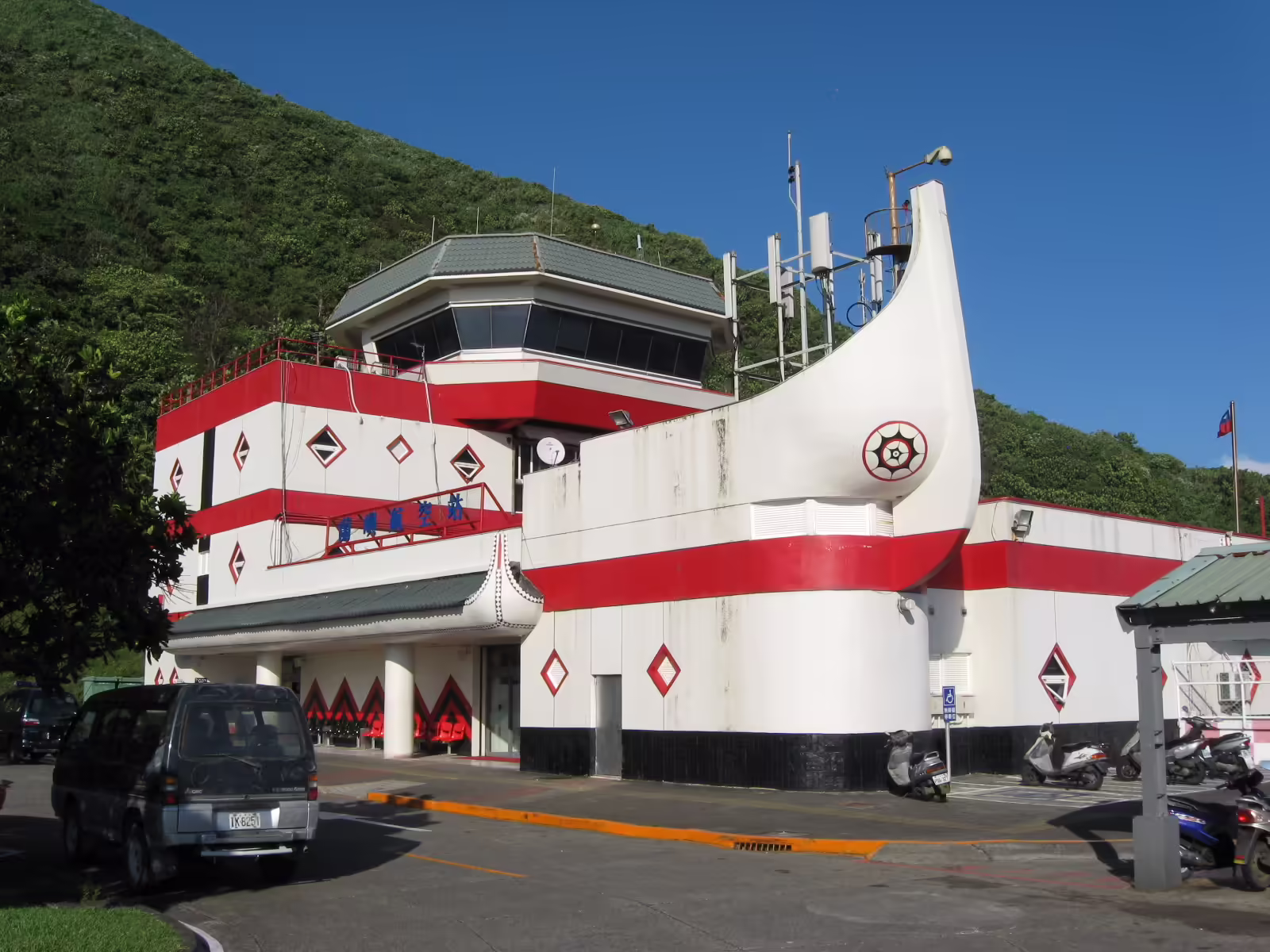 Lanyu Airport (KYD)