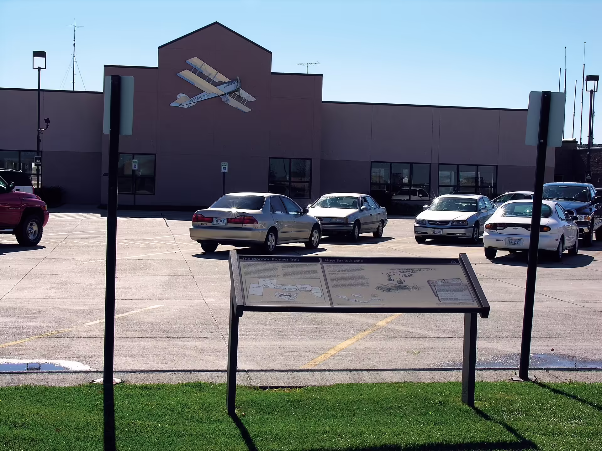 North Platte Regional Airport Lee Bird Field (LBF)
