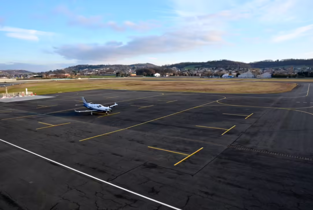 Albi Le Sequestre airport (LBI)
