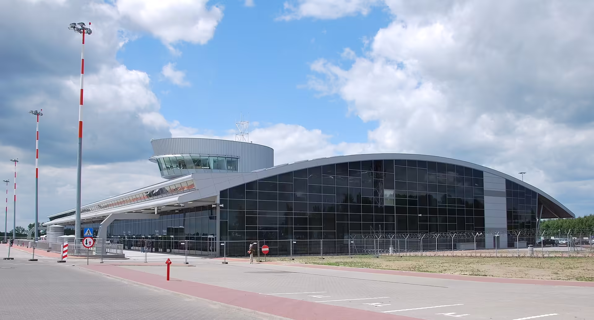 Łódź Władysław Reymont Airport (LCJ)