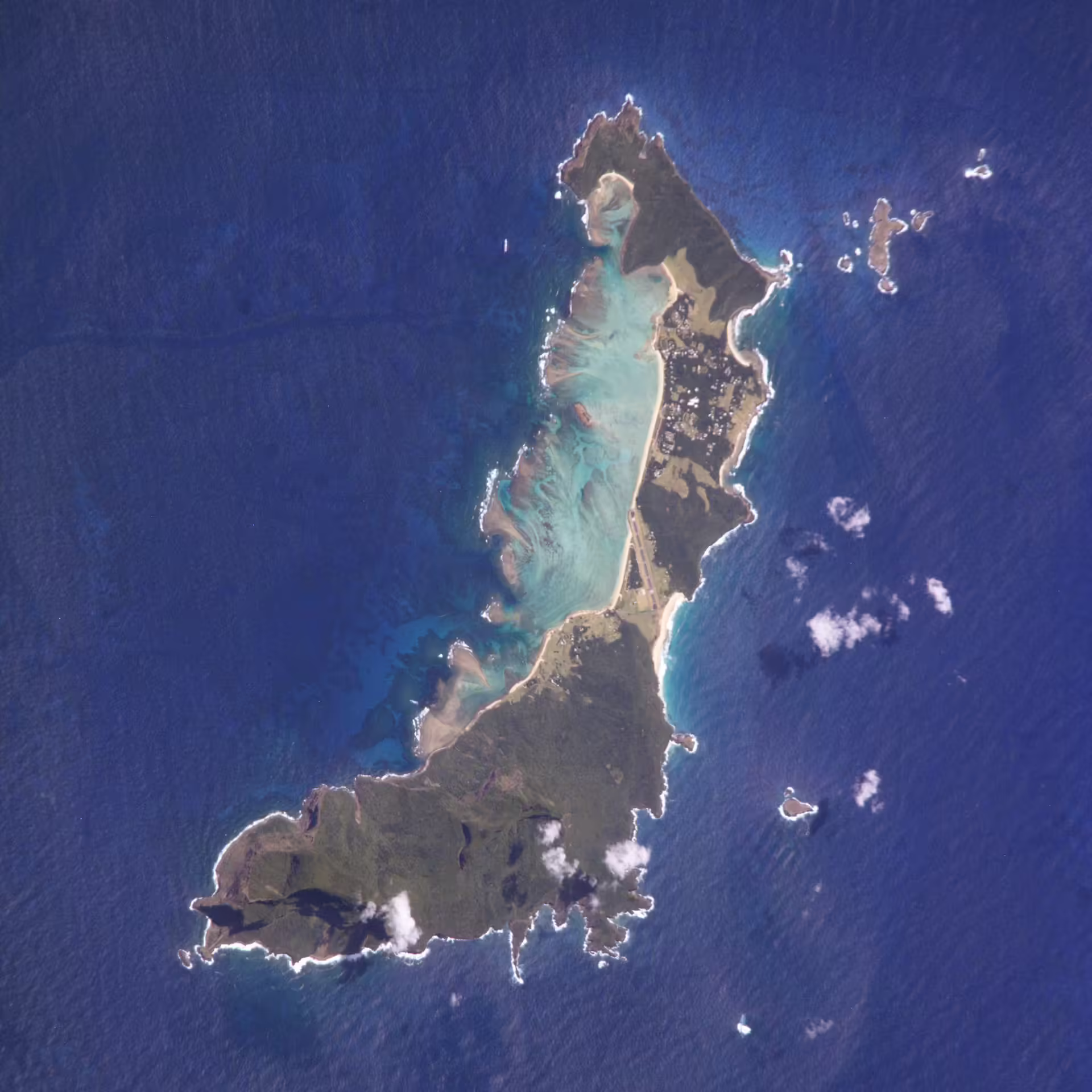 Lord Howe Island Airport (LDH)