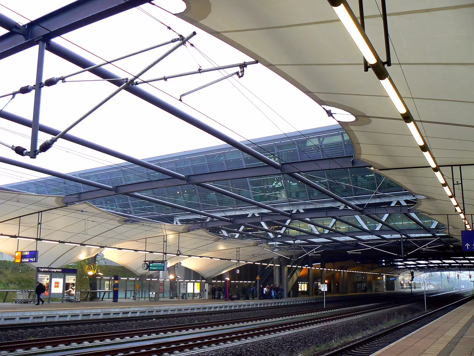 Leipzig/Halle Airport (LEJ)