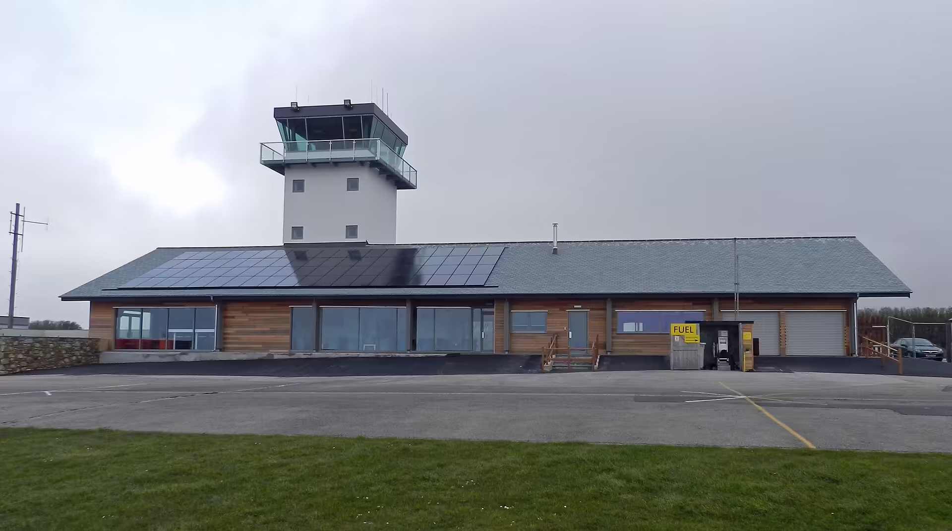 Land's End Airport (LEQ)