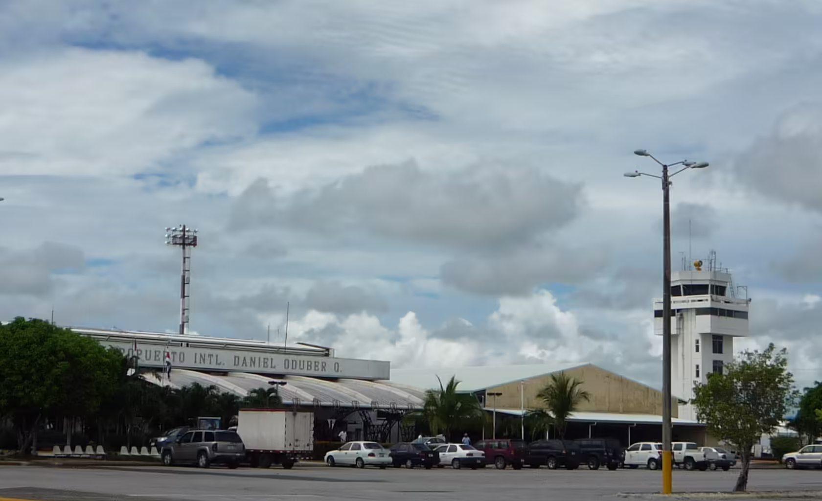 Daniel Oduber Quirós International Airport (LIR)