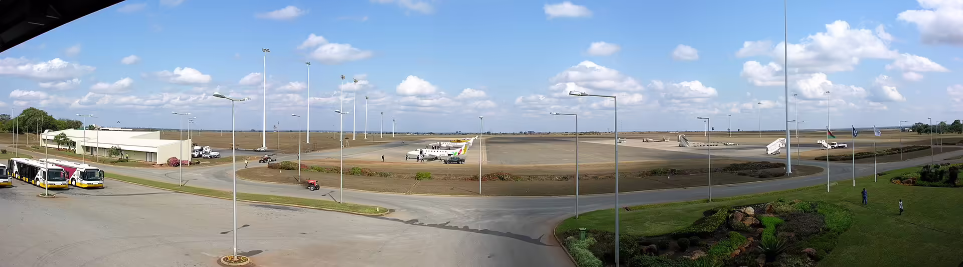 Kamuzu International Airport (LLW)