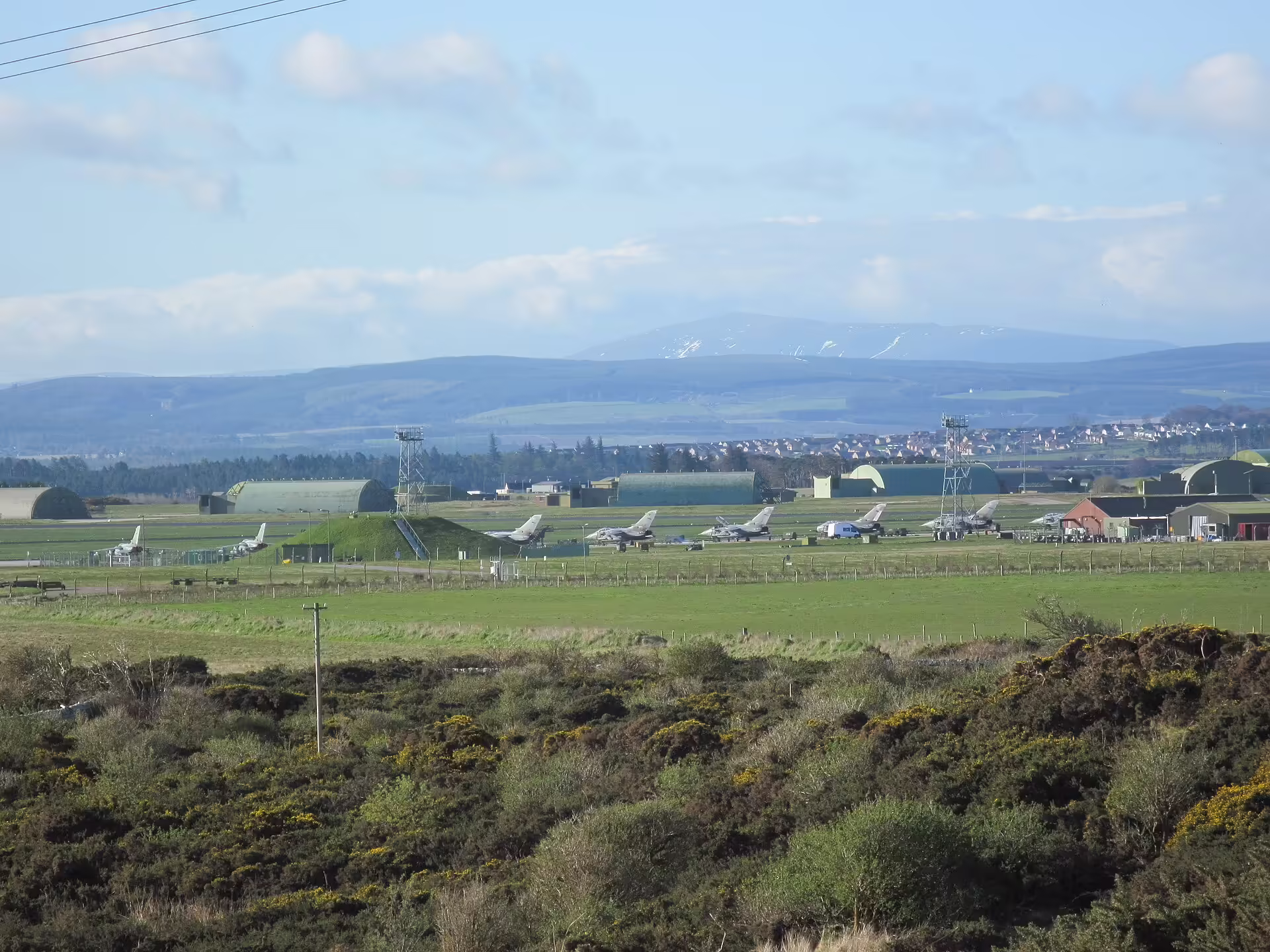 RAF Lossiemouth (LMO)