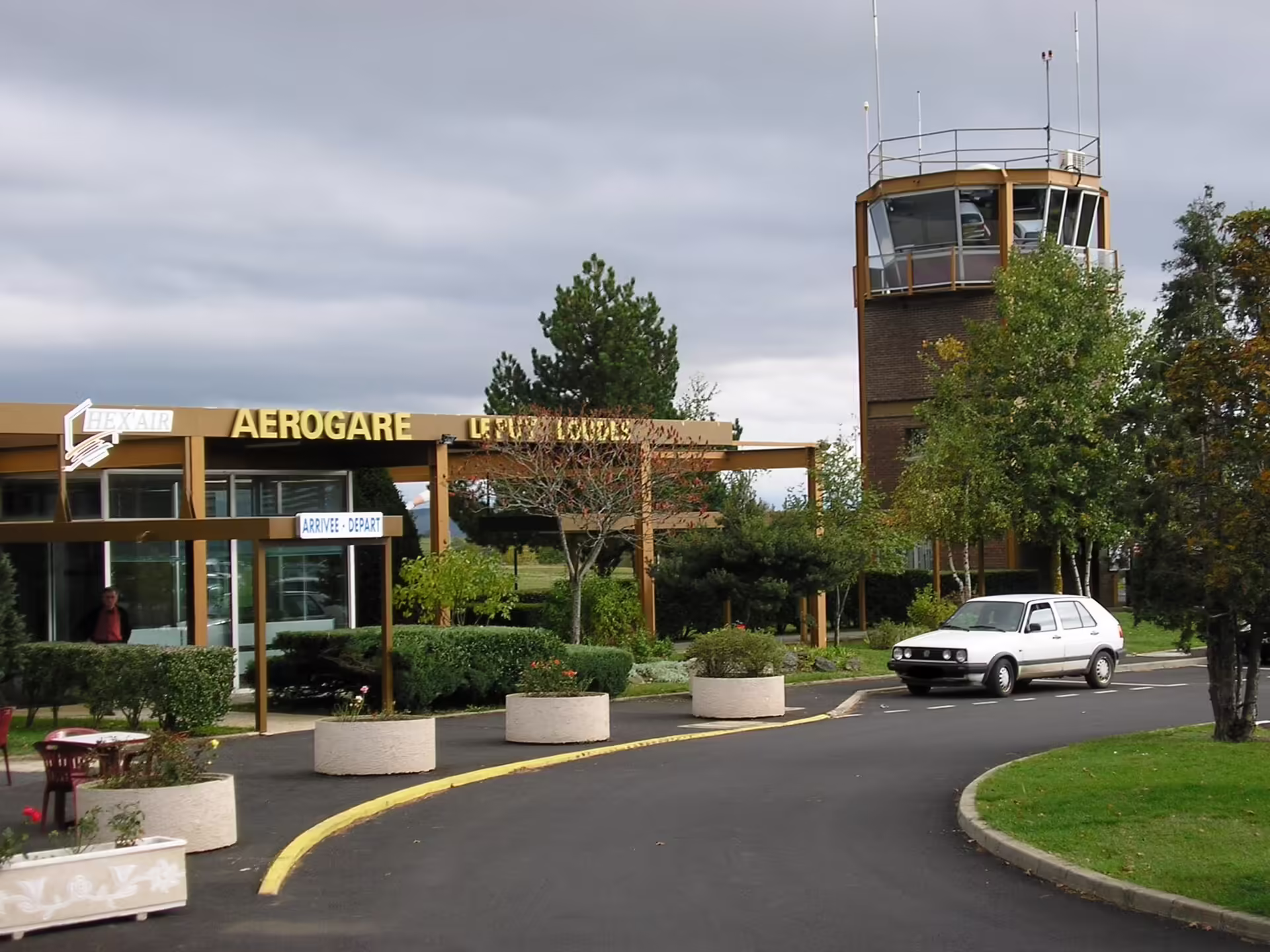 Le Puy-Loudes Airfield (LPY)