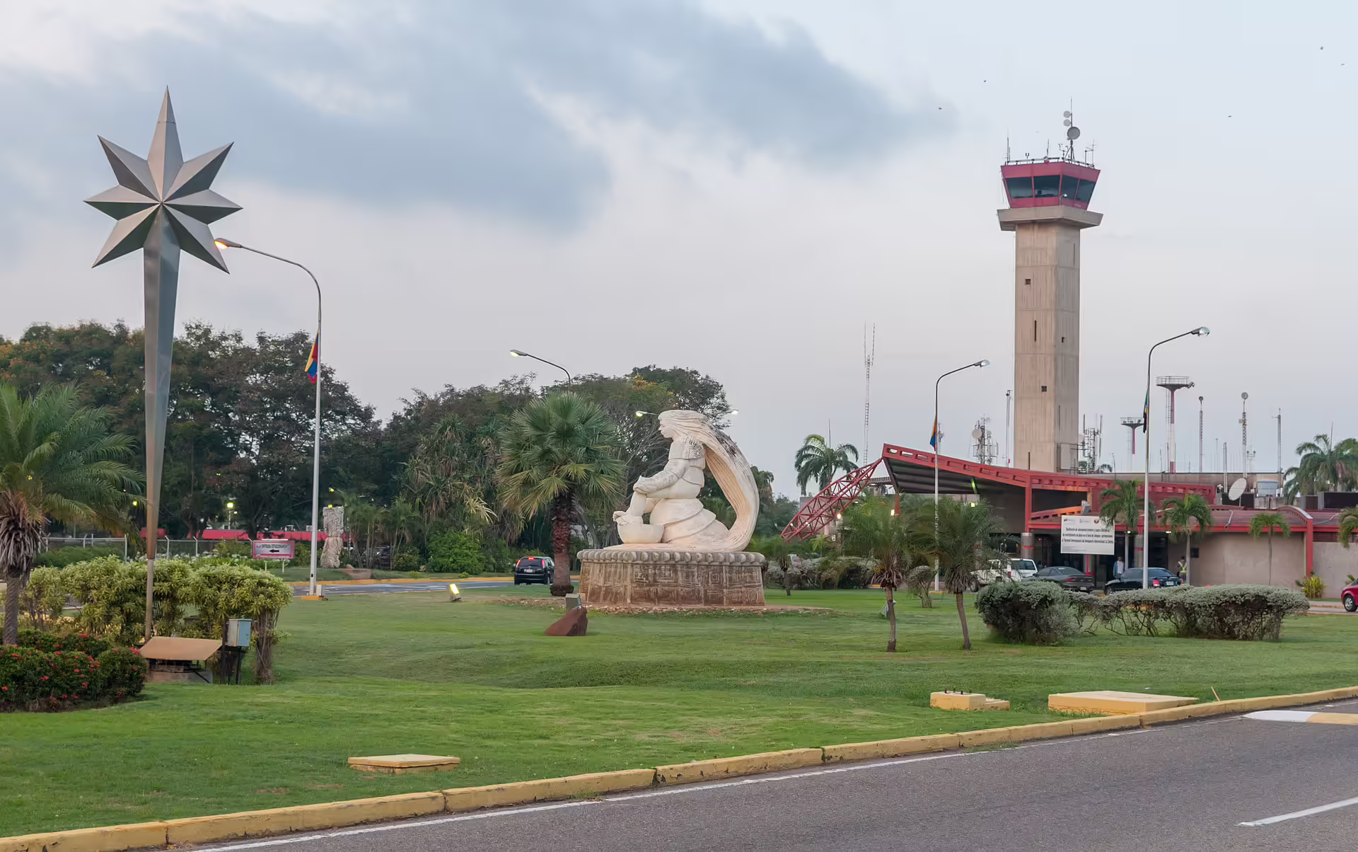 La Chinita International Airport (MAR)