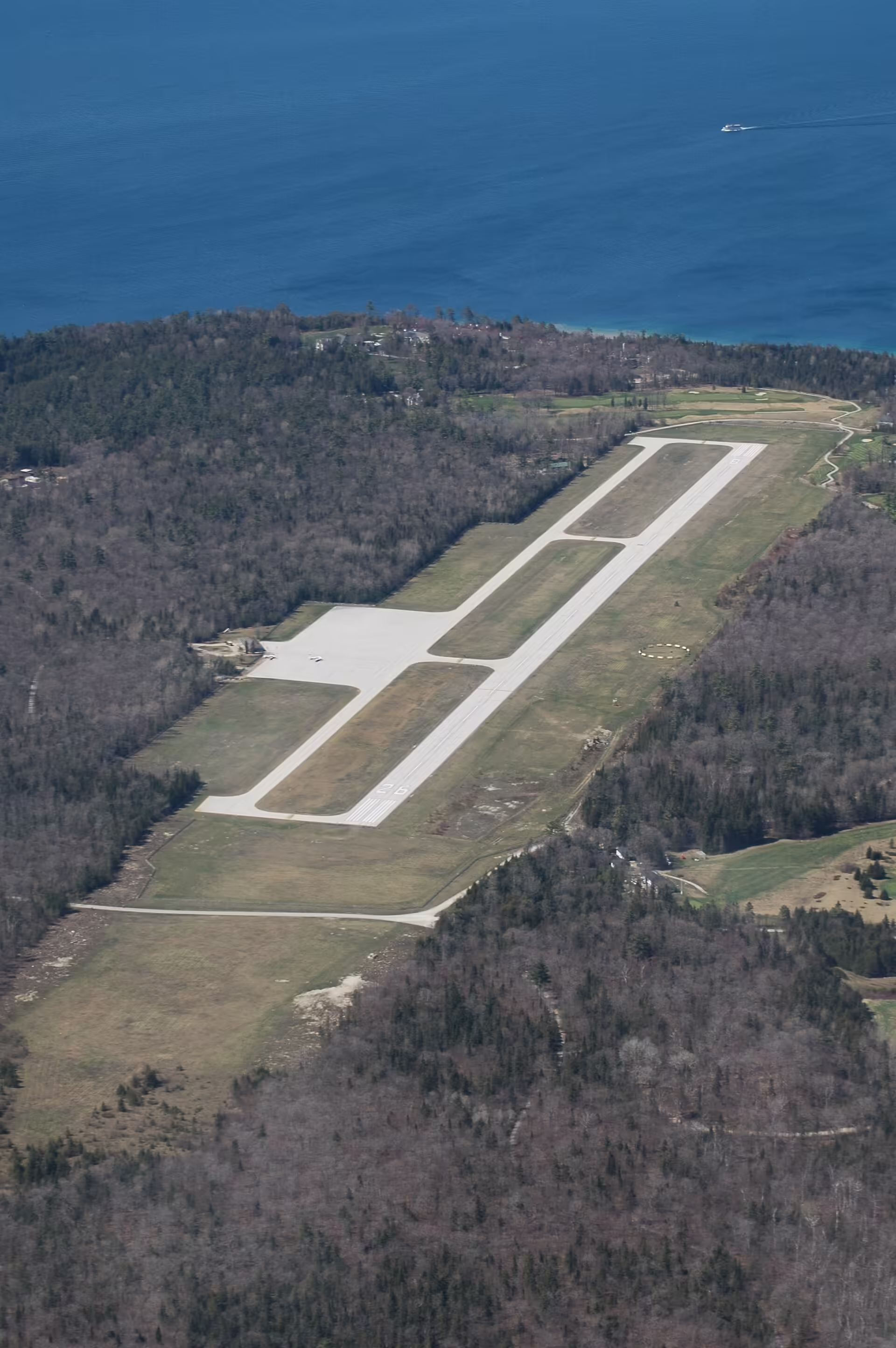 Mackinac Island Airport (MCD)
