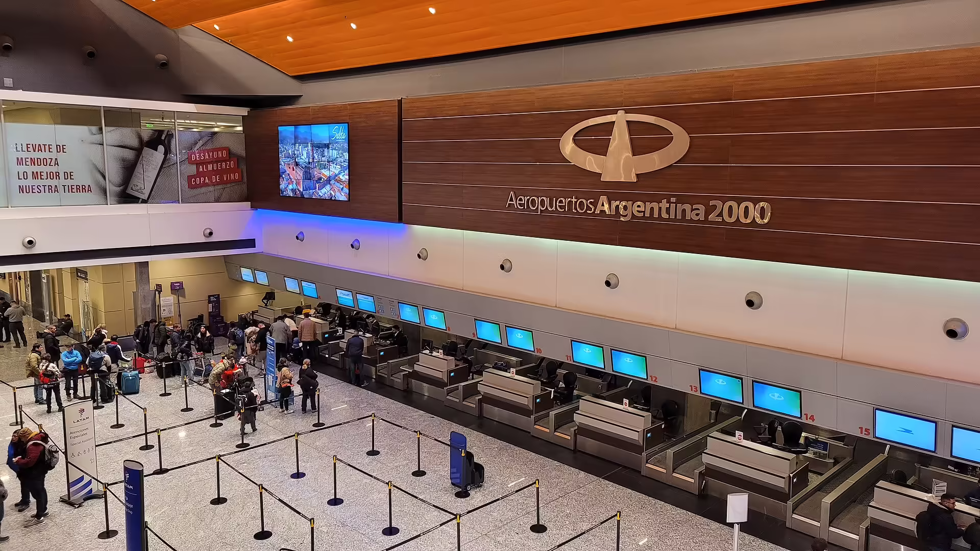 Governor Francisco Gabrielli International Airport (MDZ)