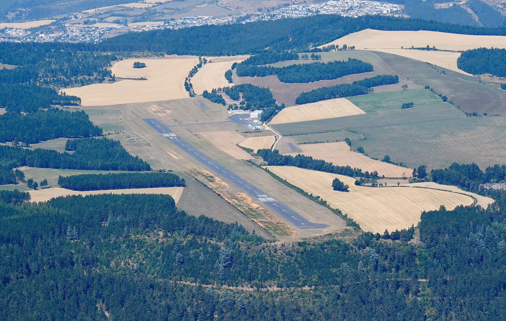 Mende-Brenoux Airfield (MEN)
