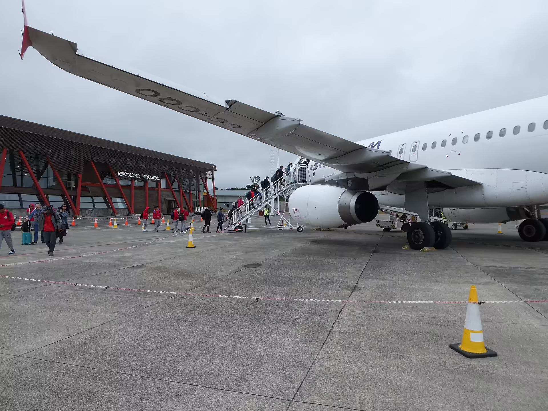 Mocopulli Airport (MHC)