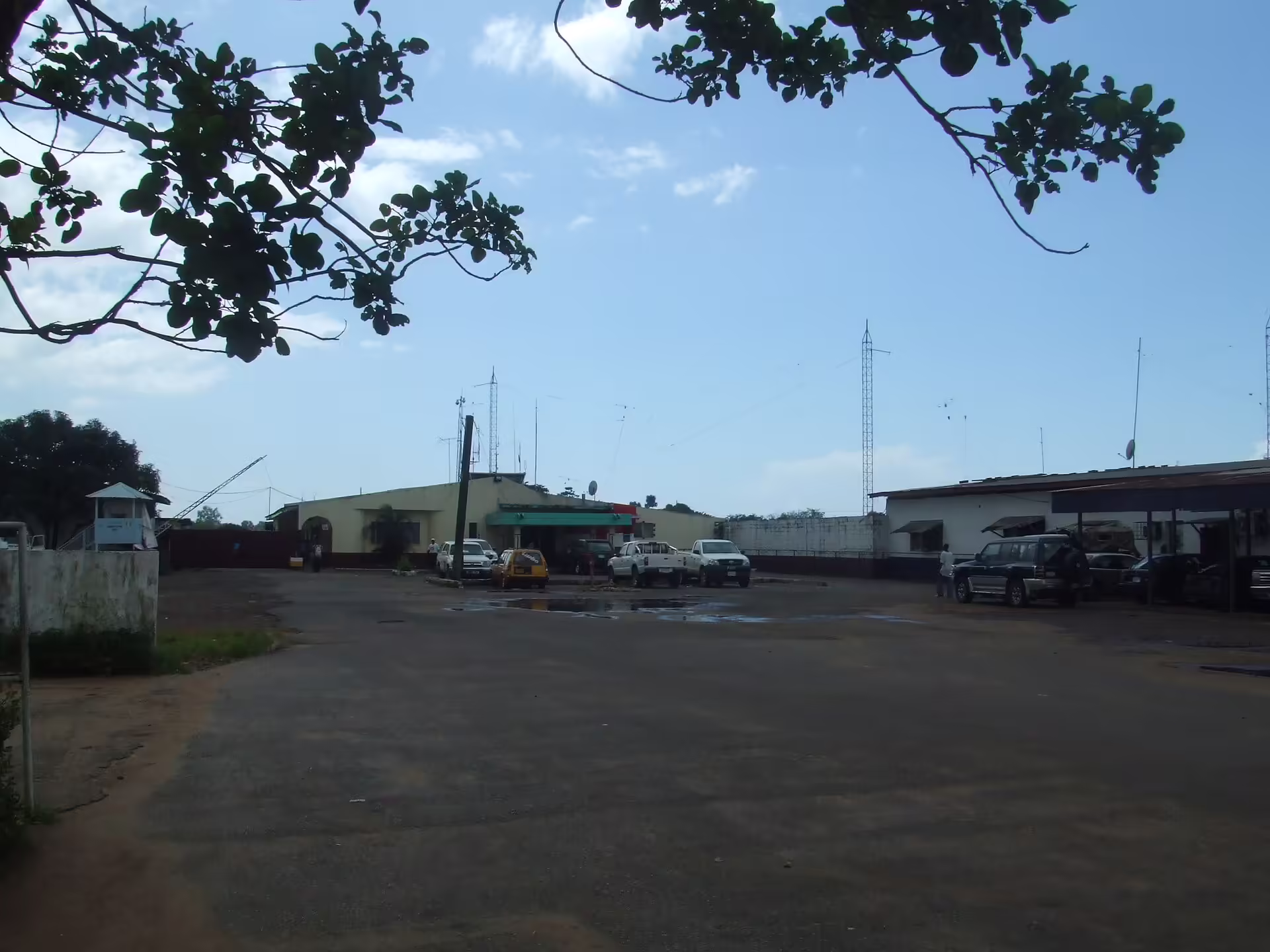 Spriggs Payne Airport (MLW)