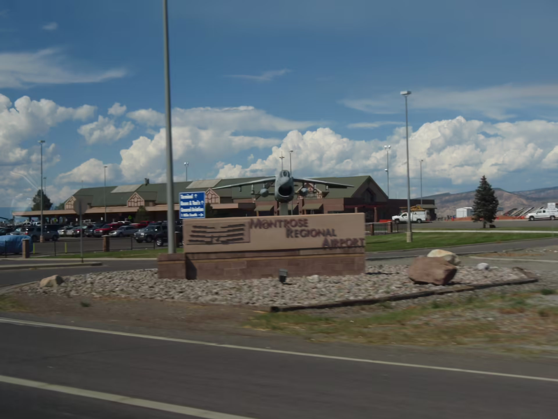 Montrose Regional Airport (MTJ)