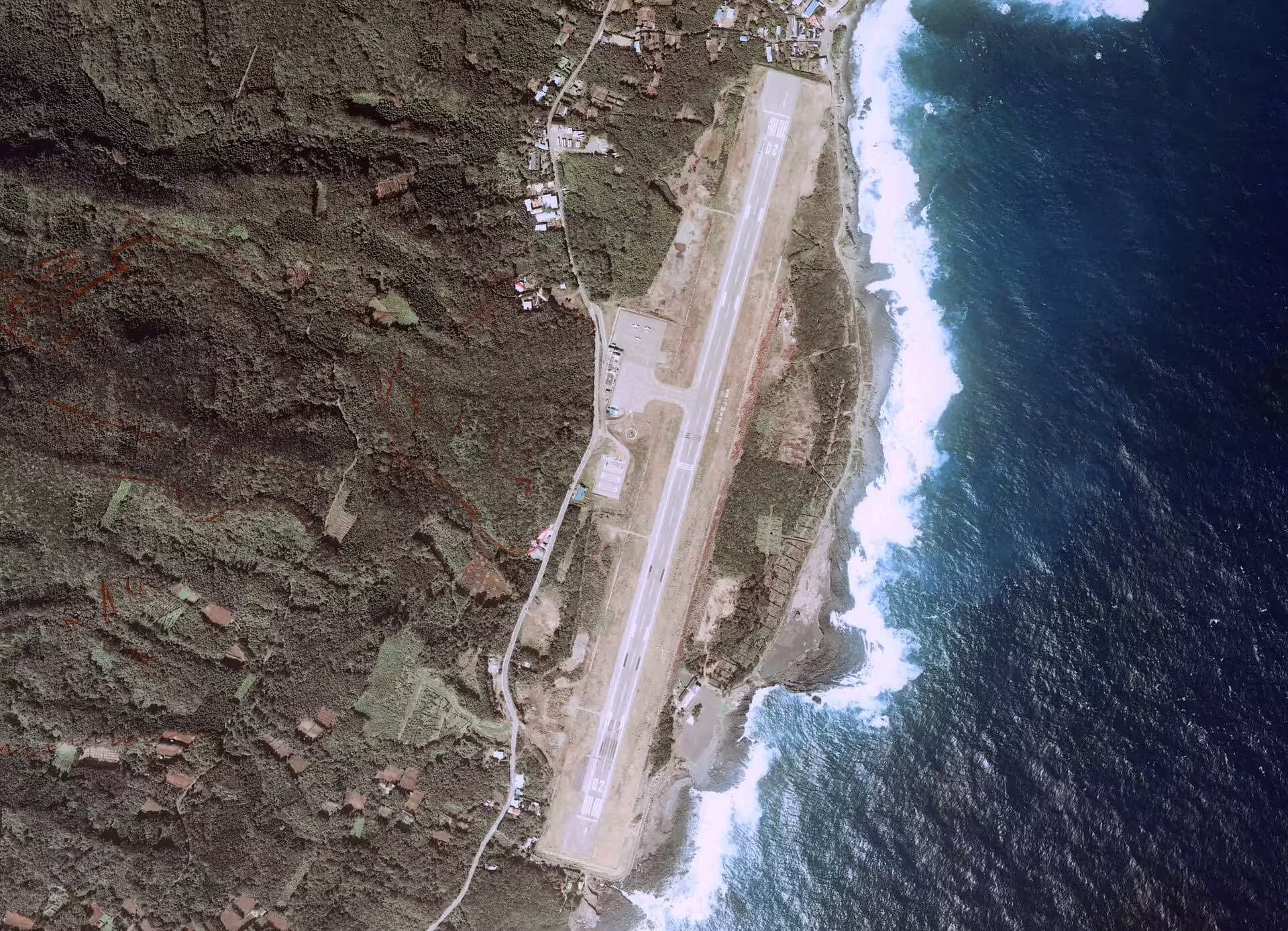Miyakejima Airport (MYE)
