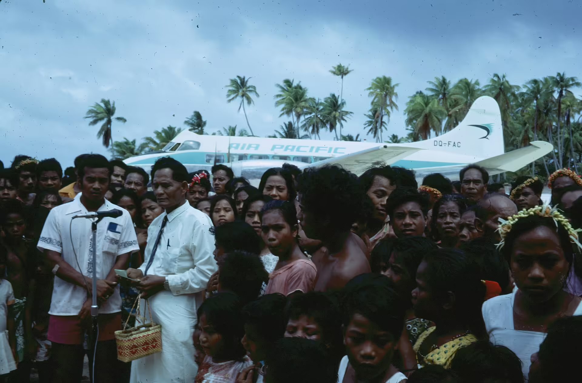 Marakei Airport (MZK)