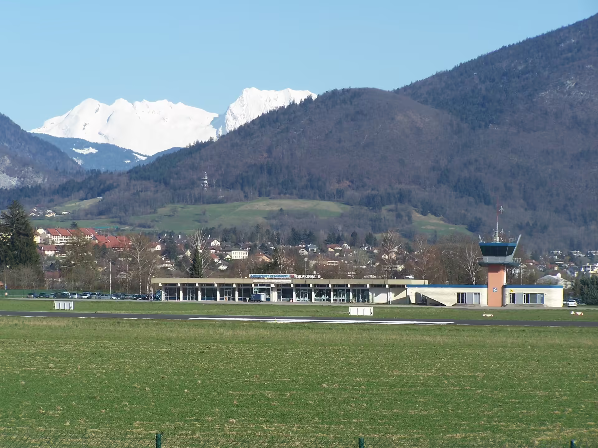 Annecy Meythet airport (NCY)