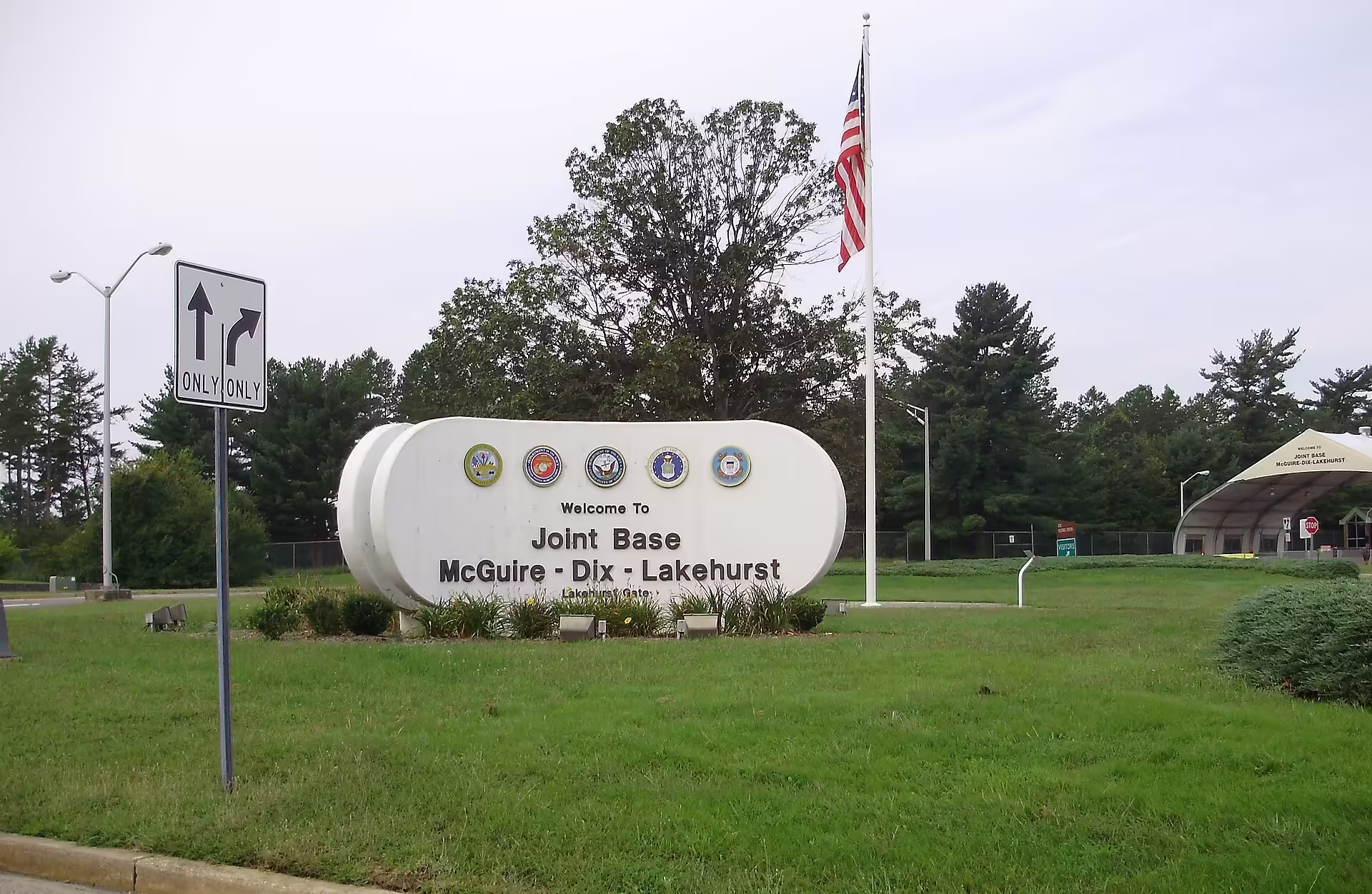 Lakehurst Maxfield Field Airport (NEL)