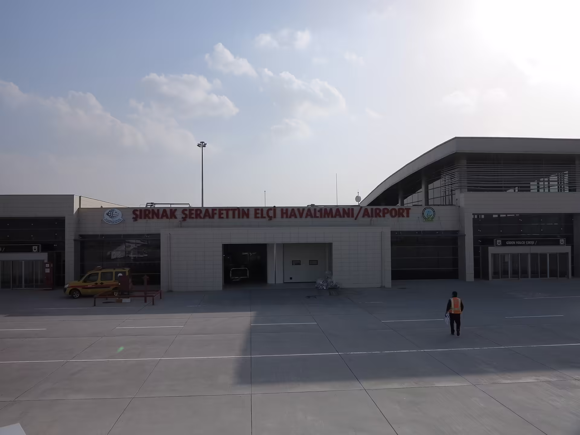 Şırnak Şerafettin Elçi Airport (NKT)