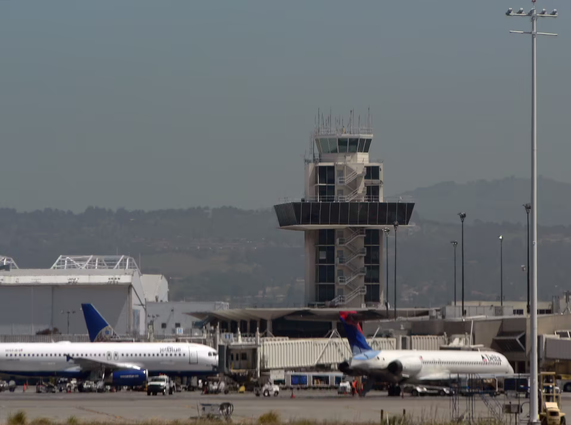 Oakland San Francisco Bay Airport (OAK)