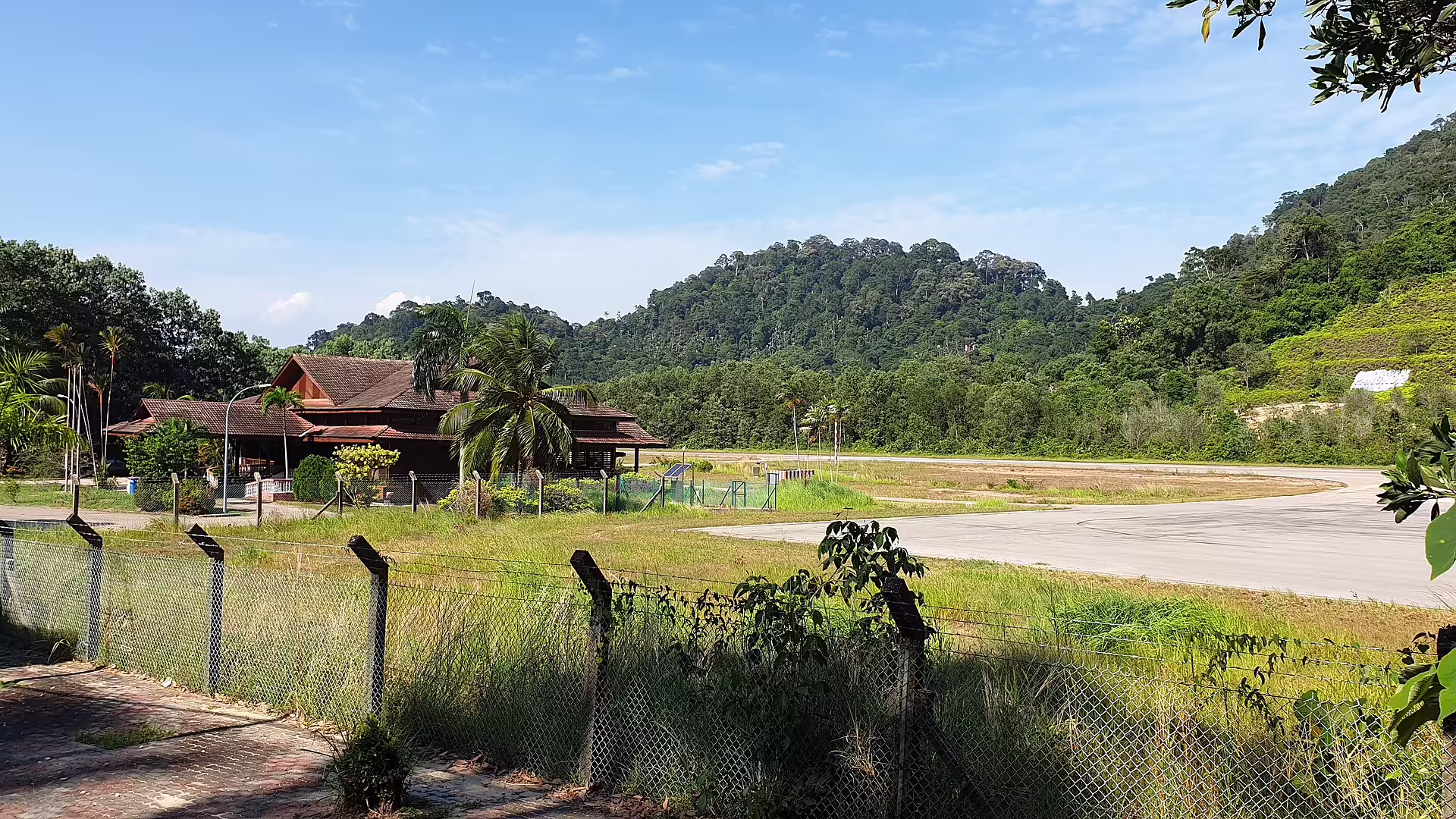 Pulau Pangkor Airport (PKG)