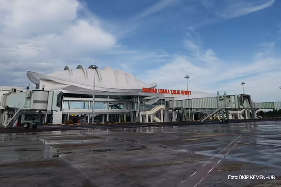 Tjilik Riwut Airport (PKY)