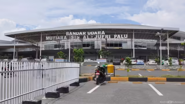 Mutiara - SIS Al-Jufrie Airport (PLW)