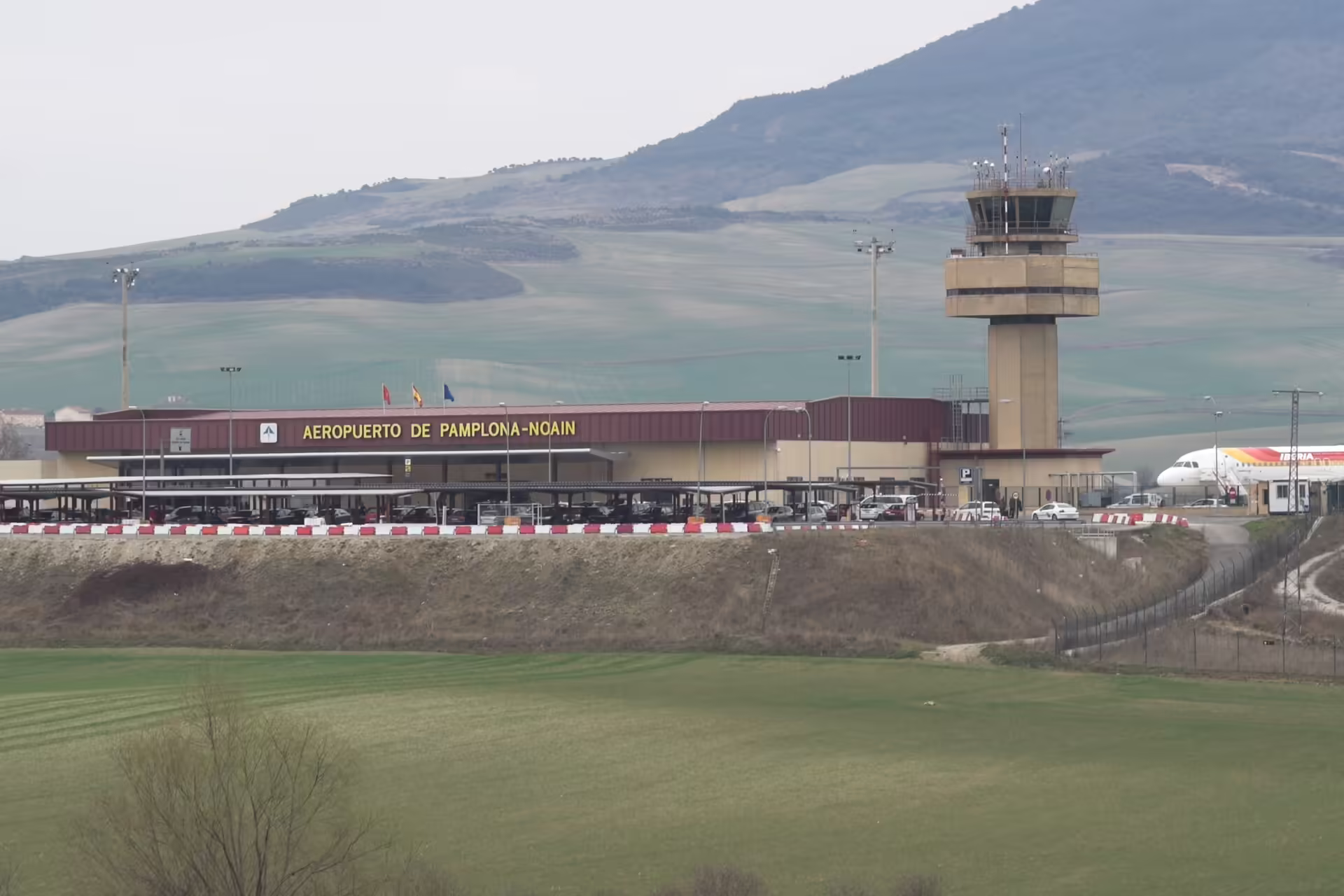 Pamplona Airport (PNA)