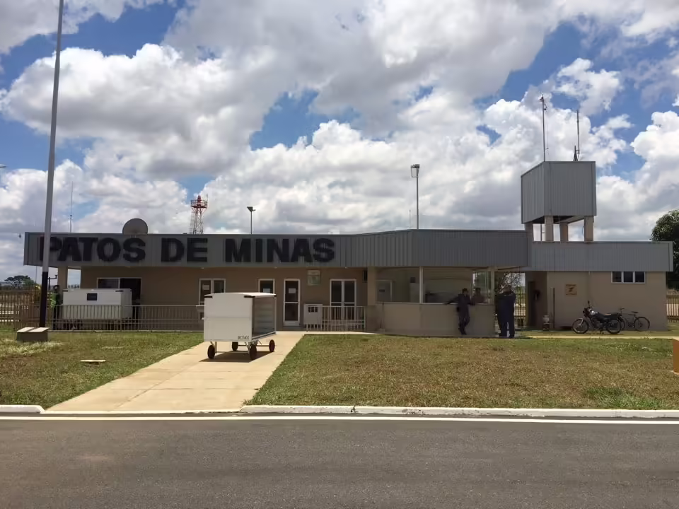 Patos de Minas Airport (POJ)