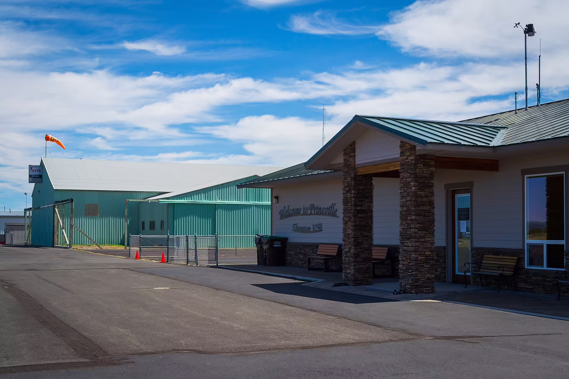Prineville Airport (PRZ)