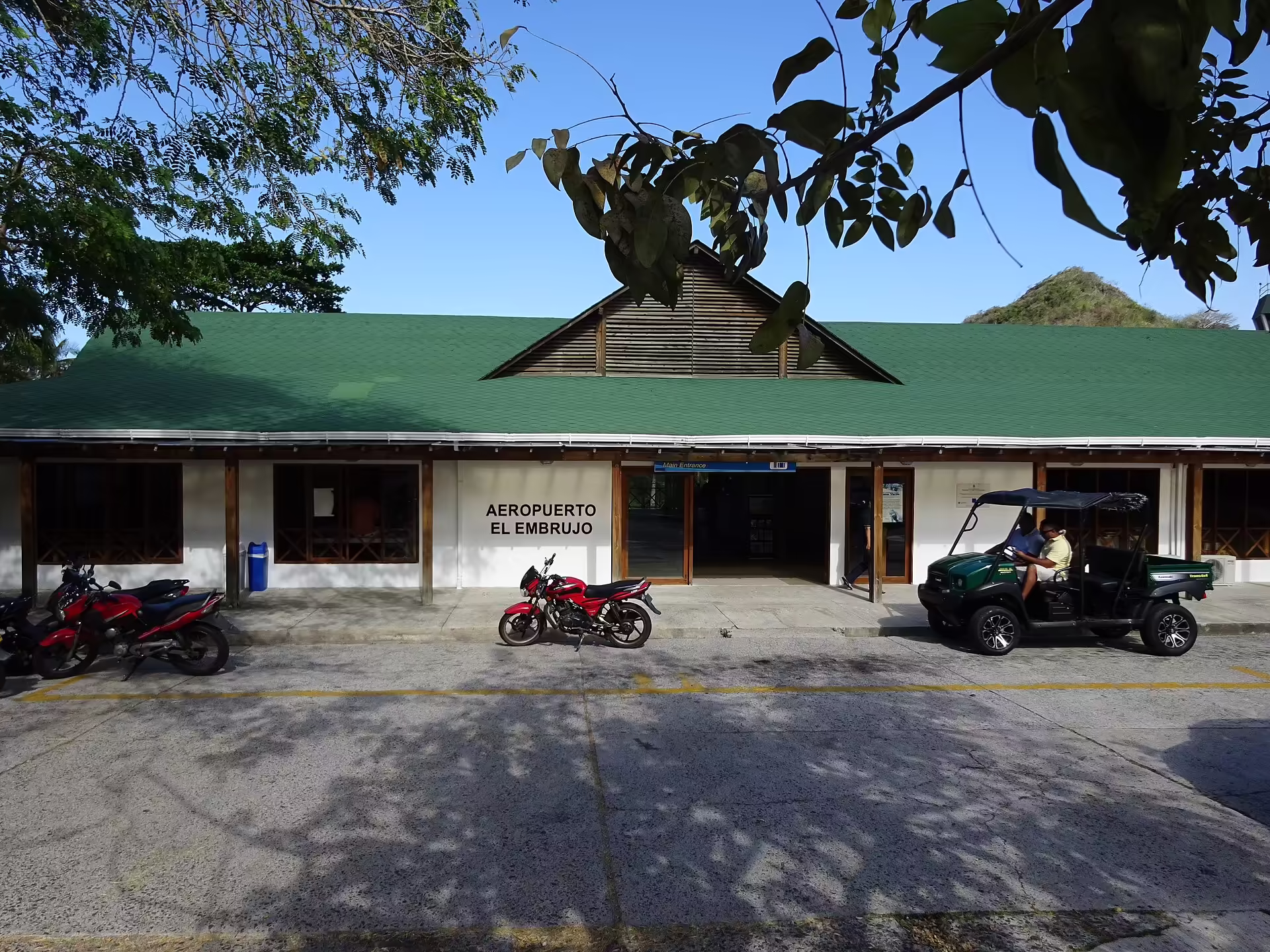 El Embrujo Airport (PVA)