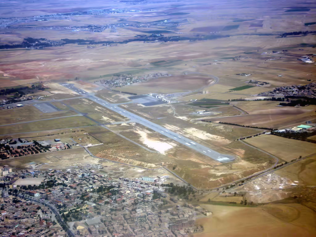 Ain Arnat Airport (QSF)