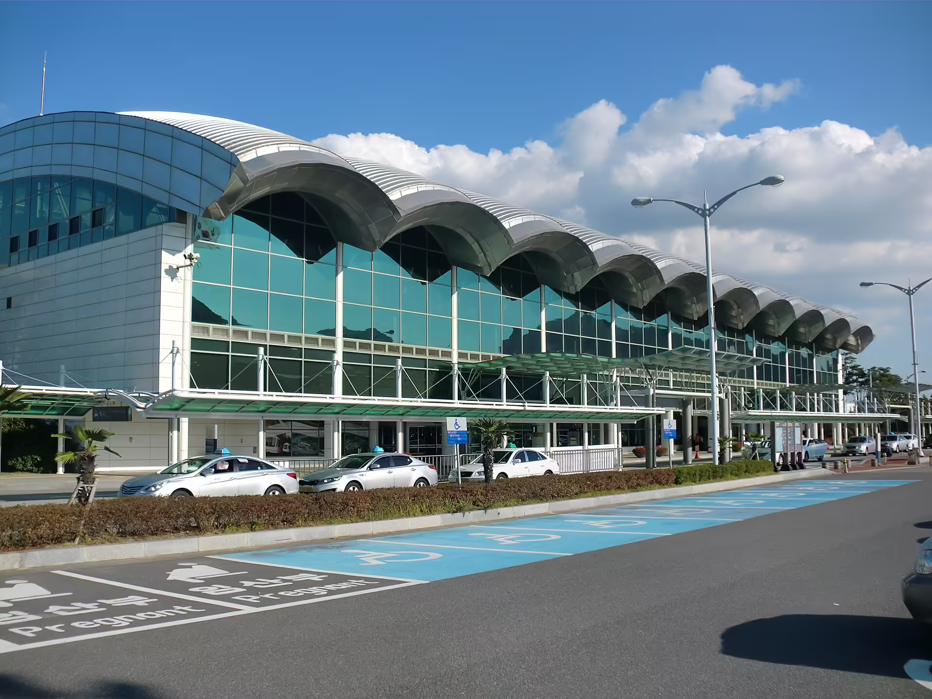 Yeosu Airport (RSU)