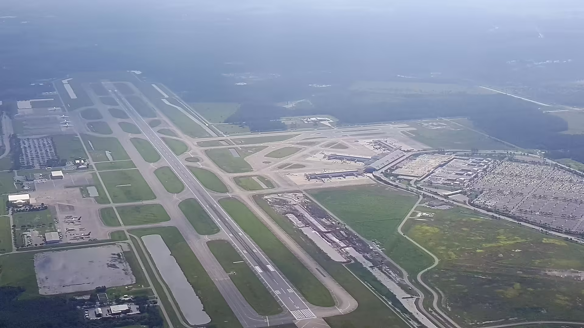 Southwest Florida International Airport (RSW)