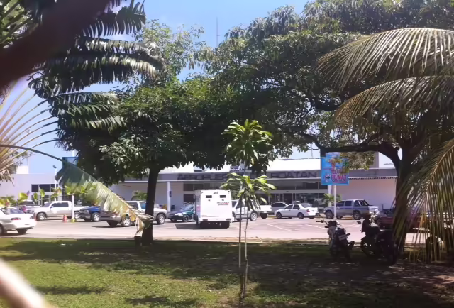 Juan Manuel Gálvez International Airport (RTB)