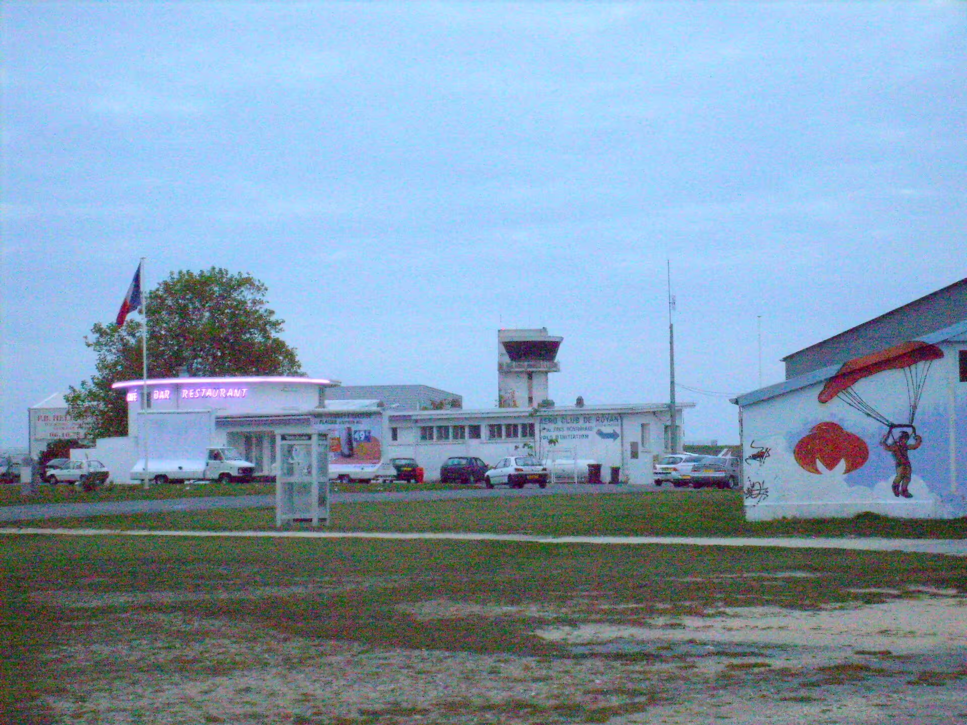 Royan-Médis Airport (RYN)