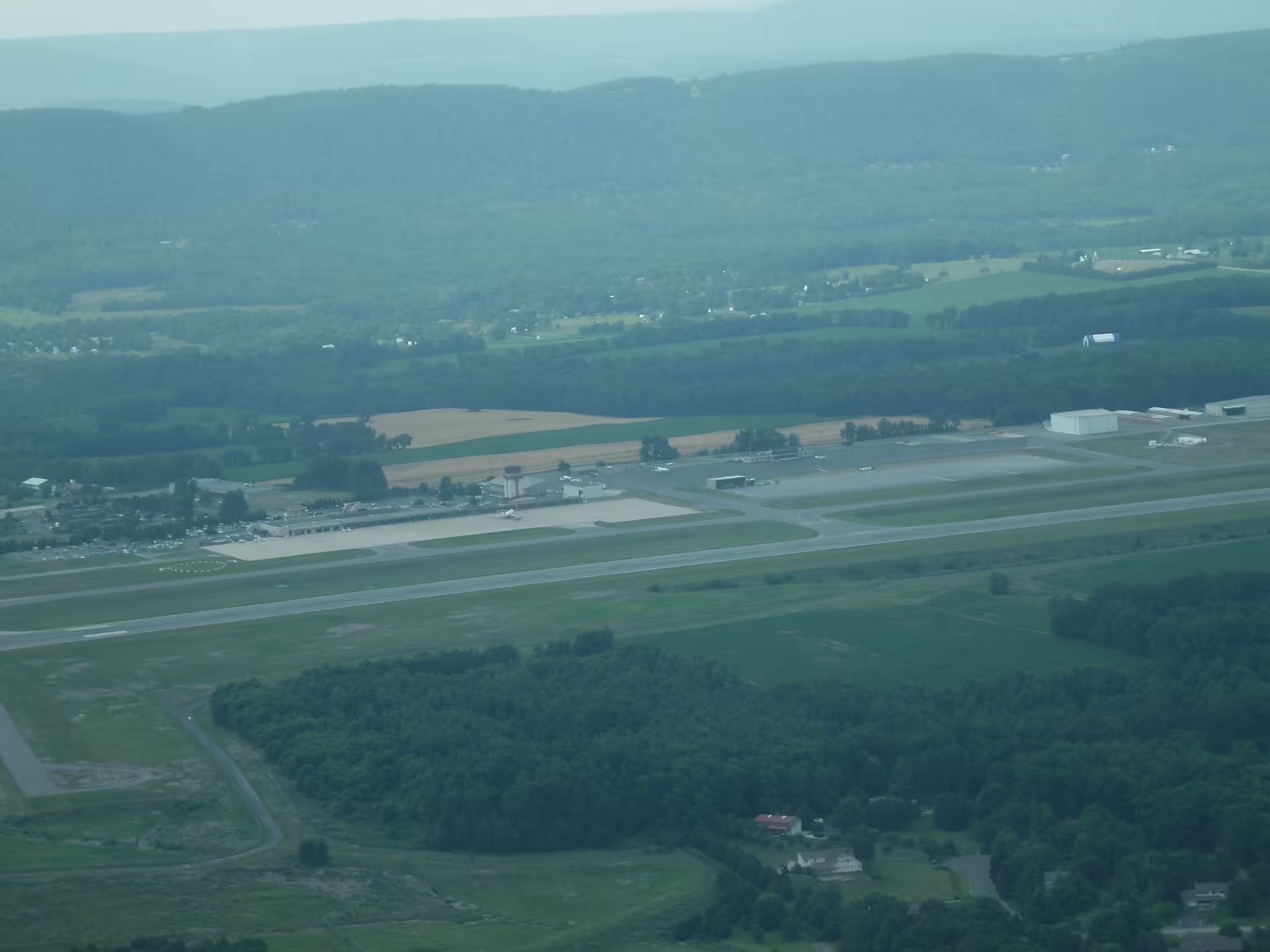 State College Regional Airport (SCE)