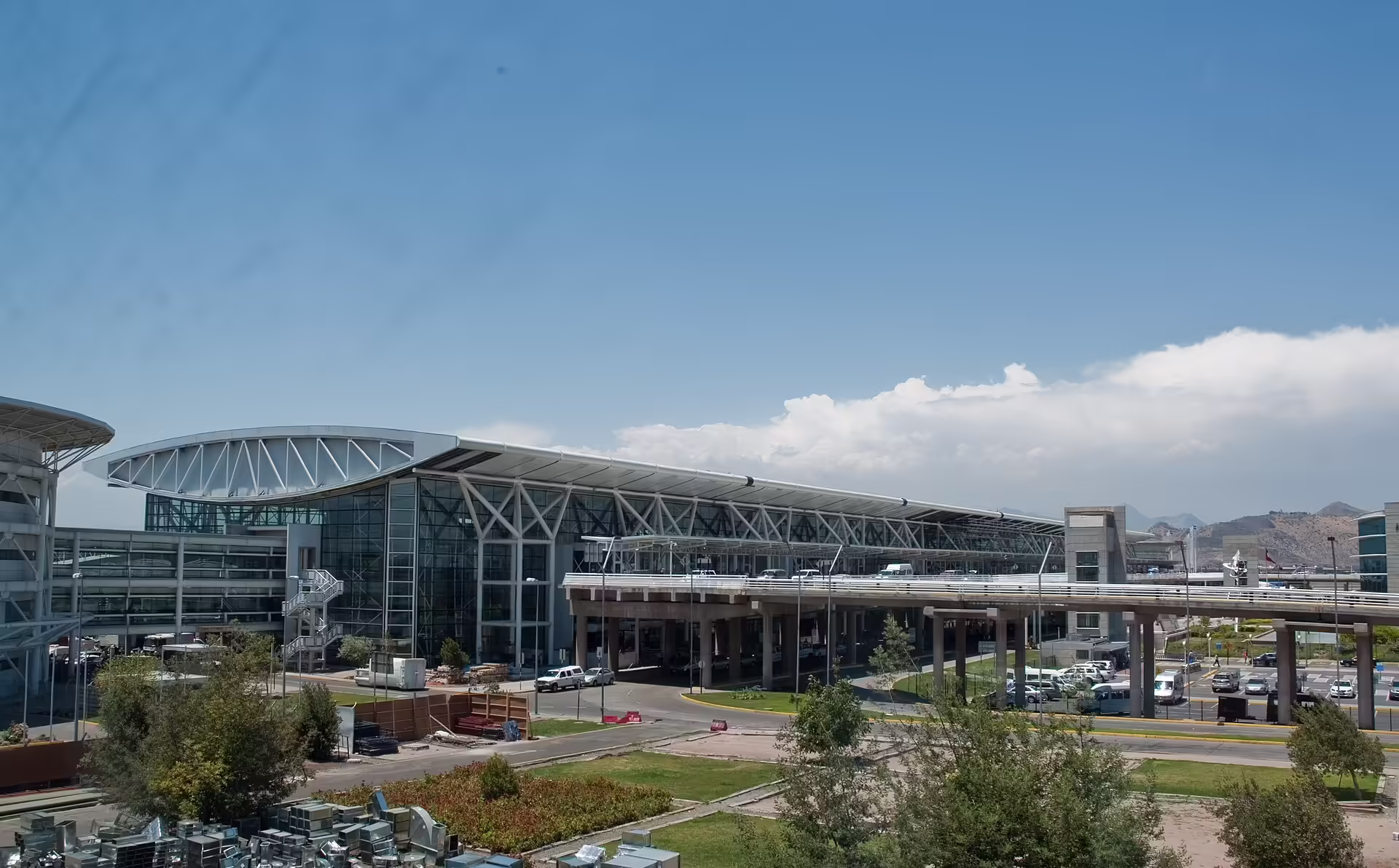 Medzinárodné letisko komodora Artura Merina Beníteza (SCL)