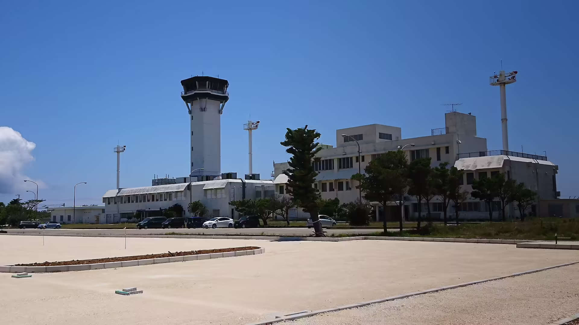 Shimojishima Airport (SHI)