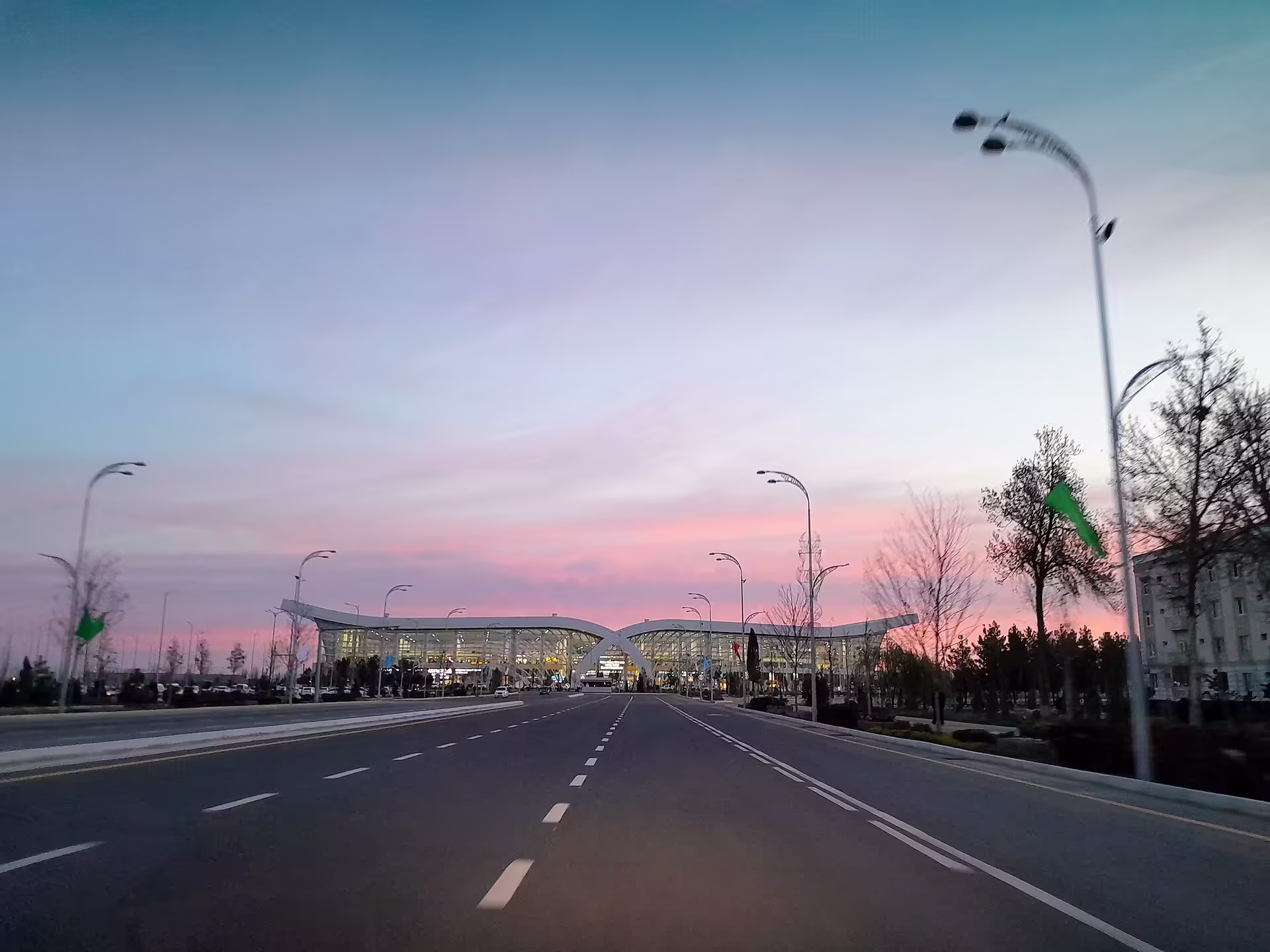 Samarkand International Airport (SKD)
