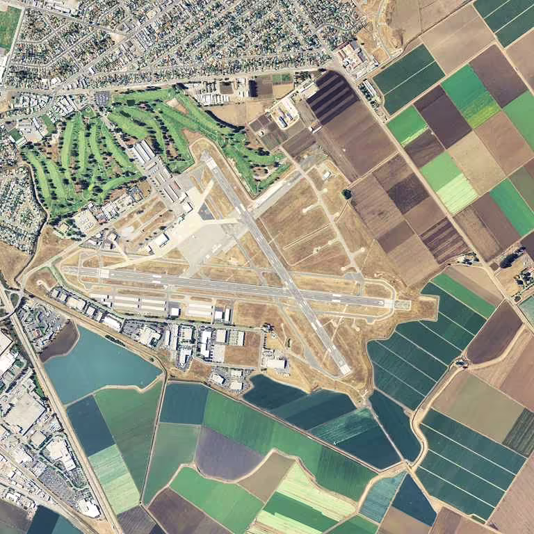 Salinas Municipal Airport (SNS)