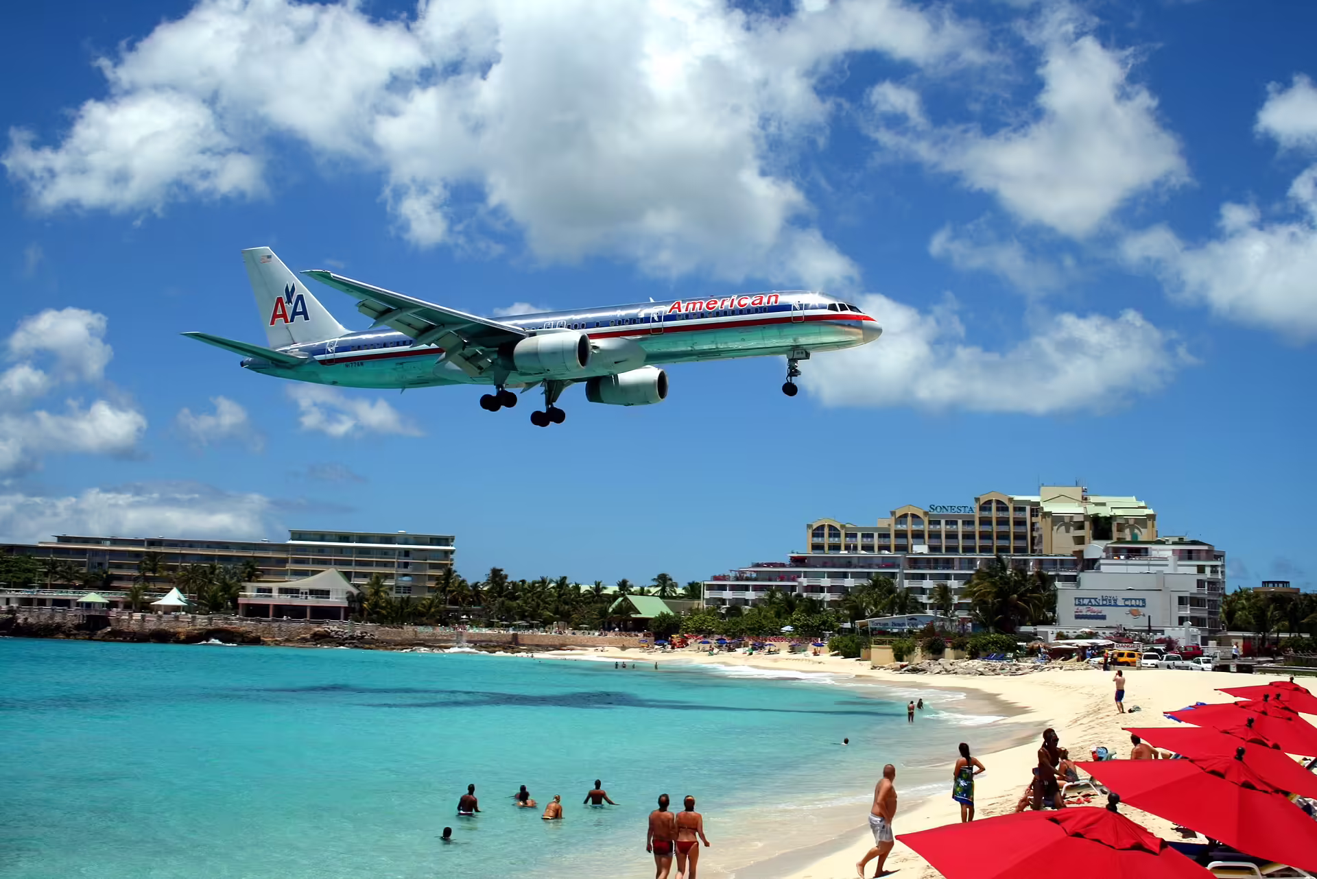 Princess Juliana International Airport (SXM)