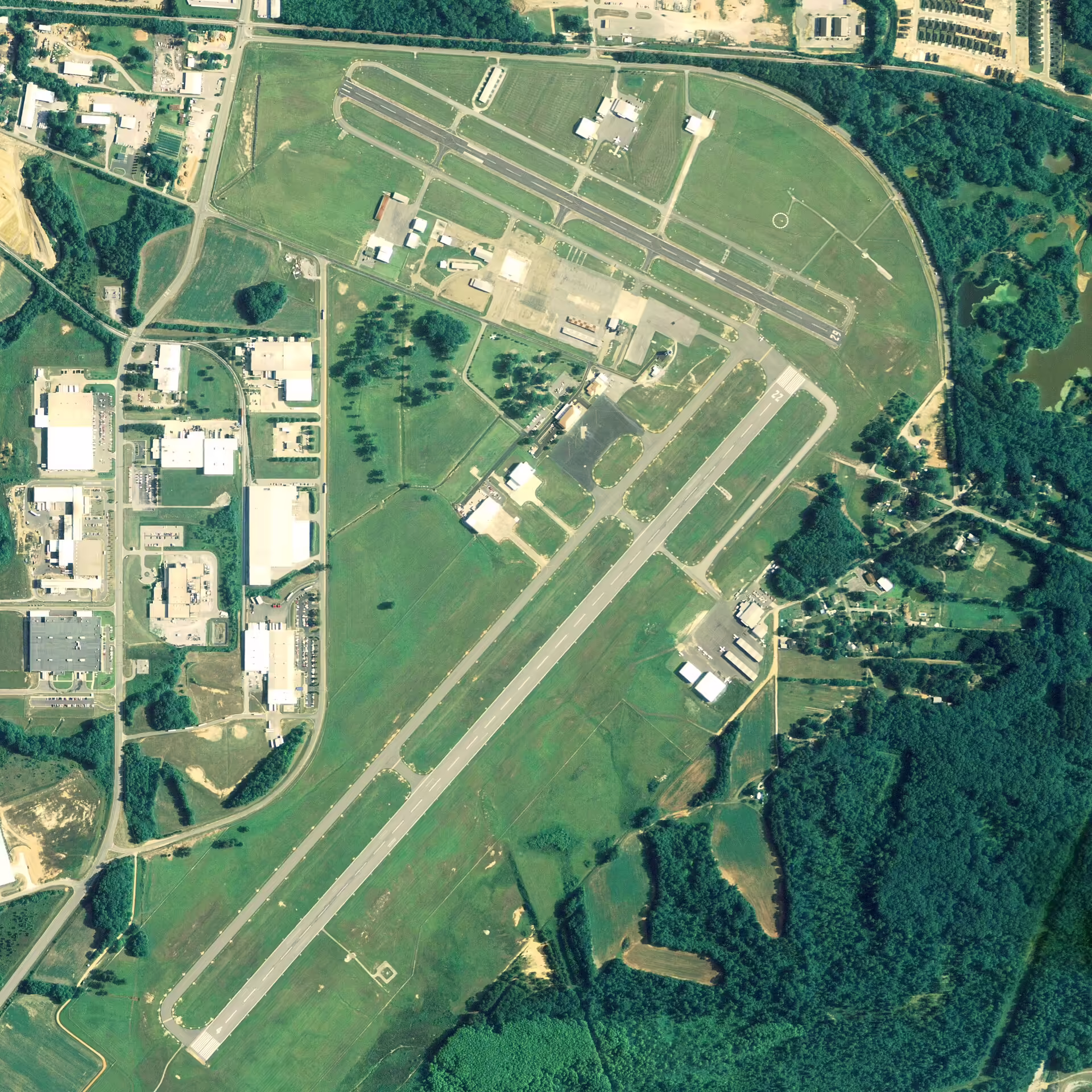 Tuscaloosa National Airport (TCL)
